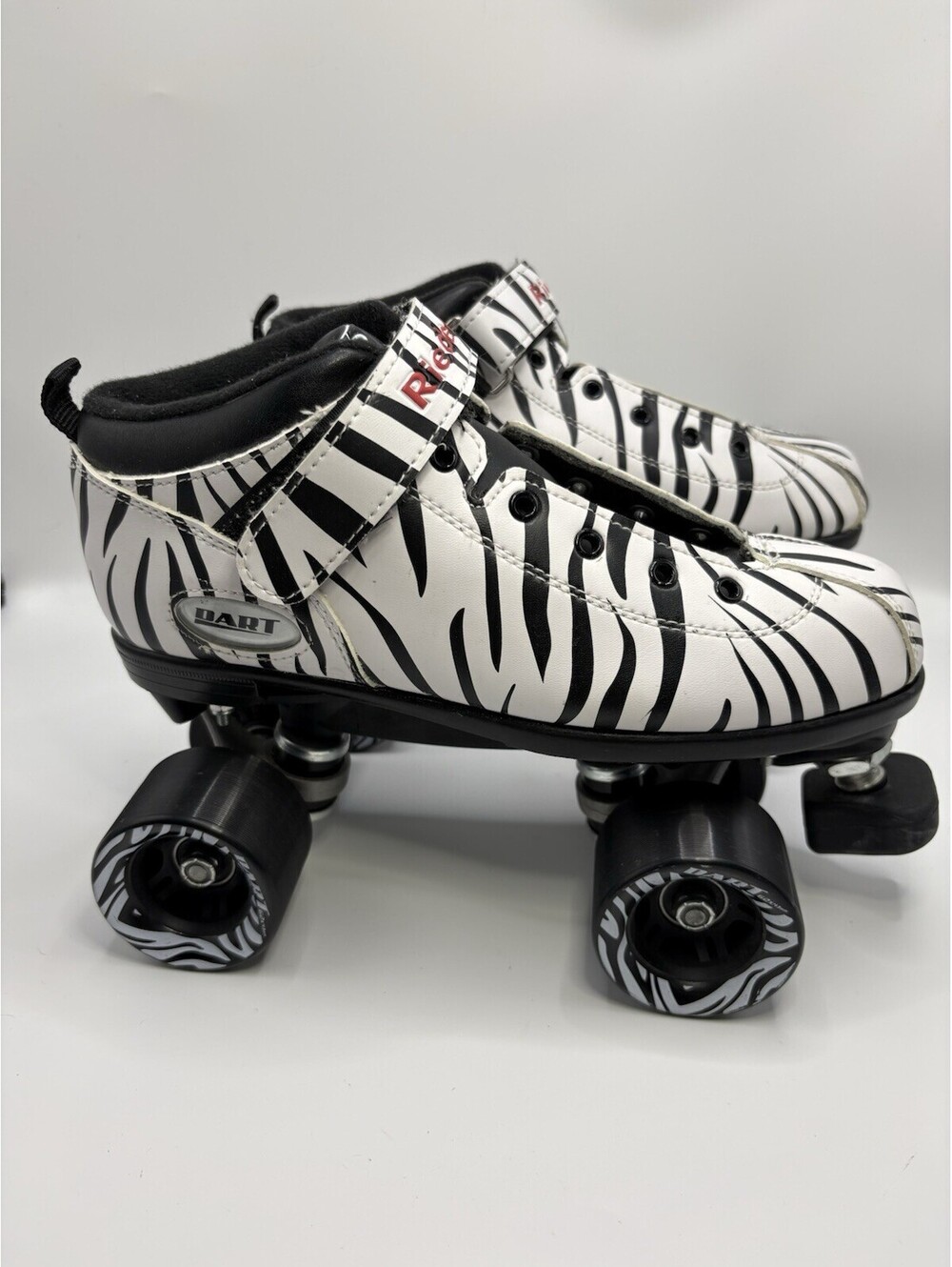 Riedell Dart Zebra Roller Skates Size 7 Quad Skates Black White Womens